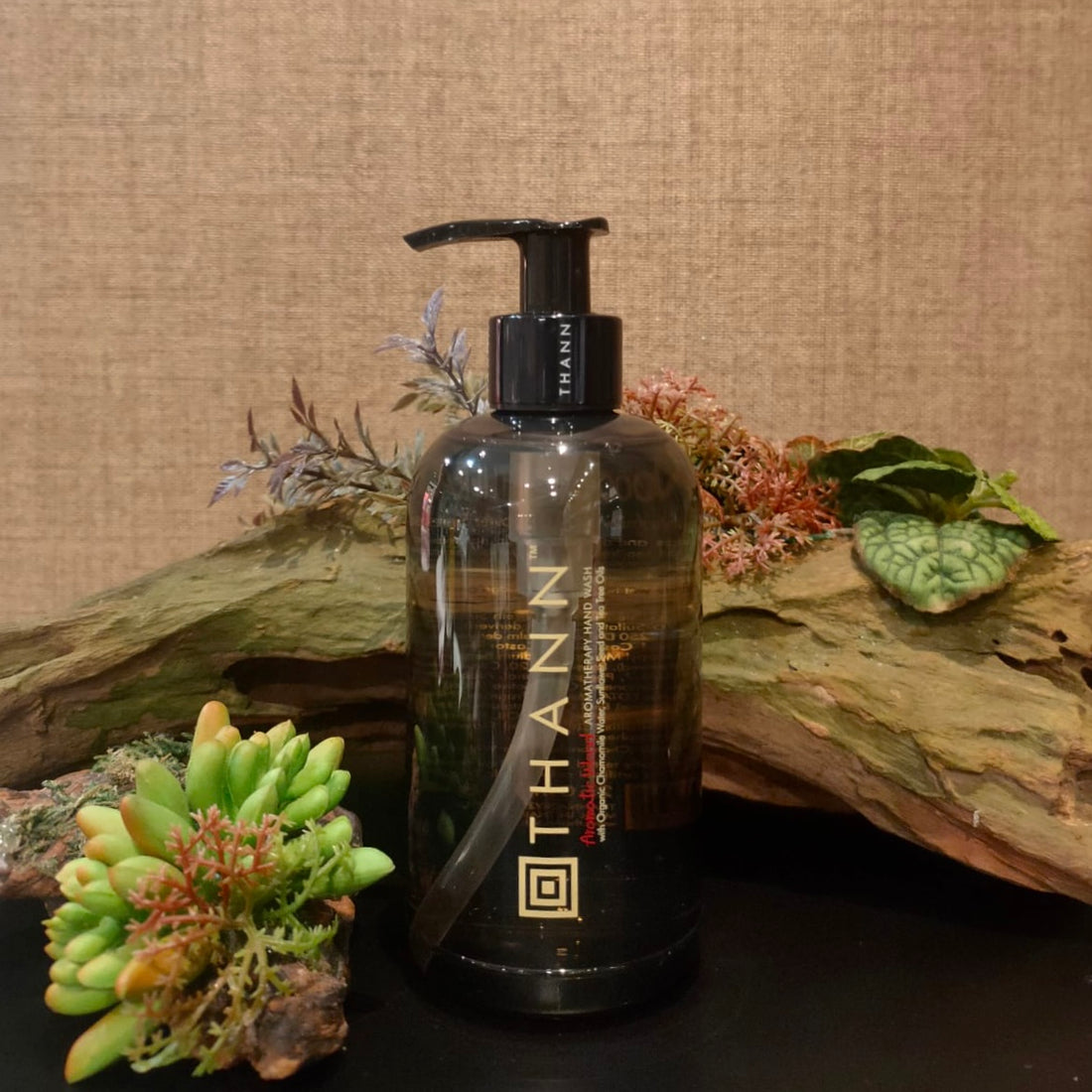 Aromatic Wood Aromatherapy Hand Wash 250ml - THANN Singapore